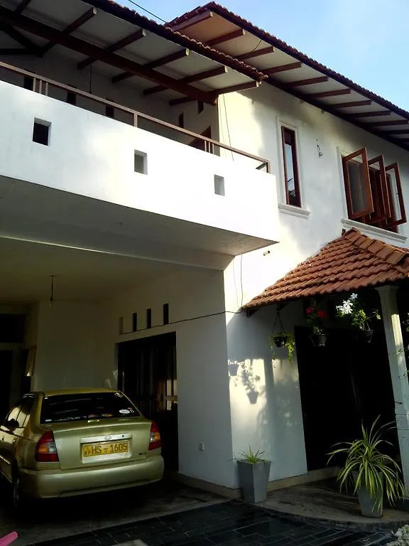 Chelli Homestay Negombo