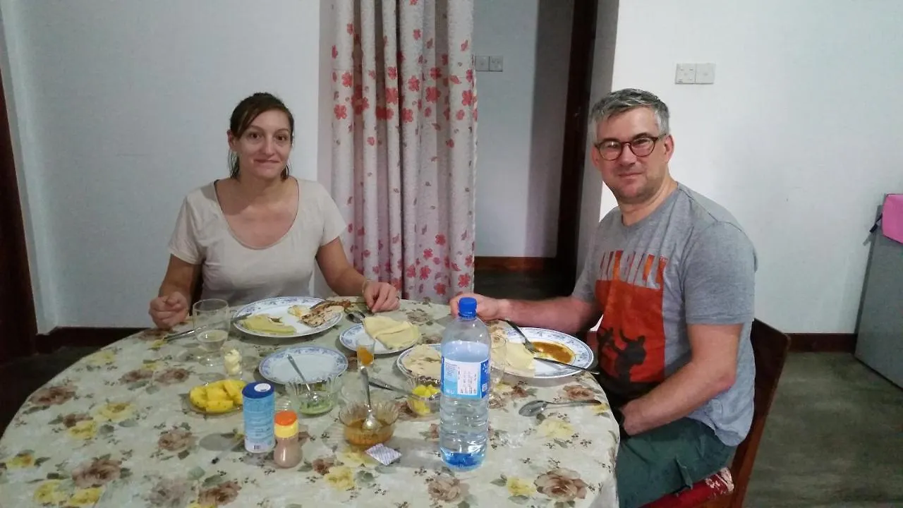 Chelli Homestay Negombo 0*,