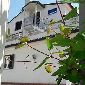https://apartmani-suzy.in-istria.net