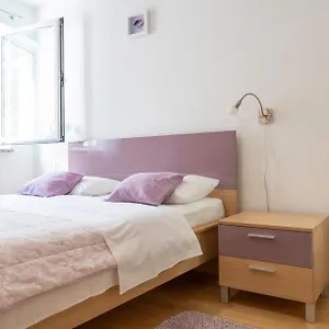 https://apartments-lila-cres.primorje-gorskikotar.com